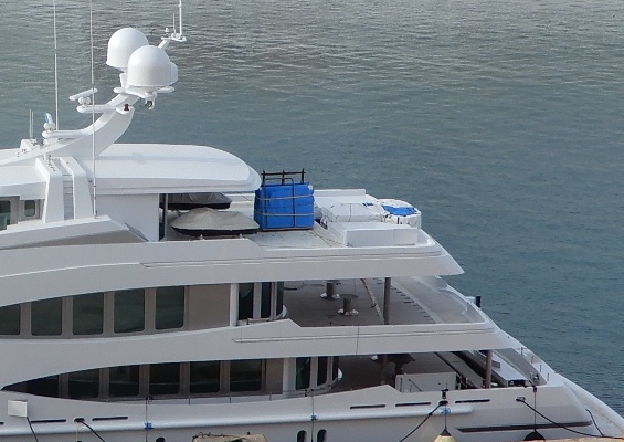 Motor Yacht Queen Mavia